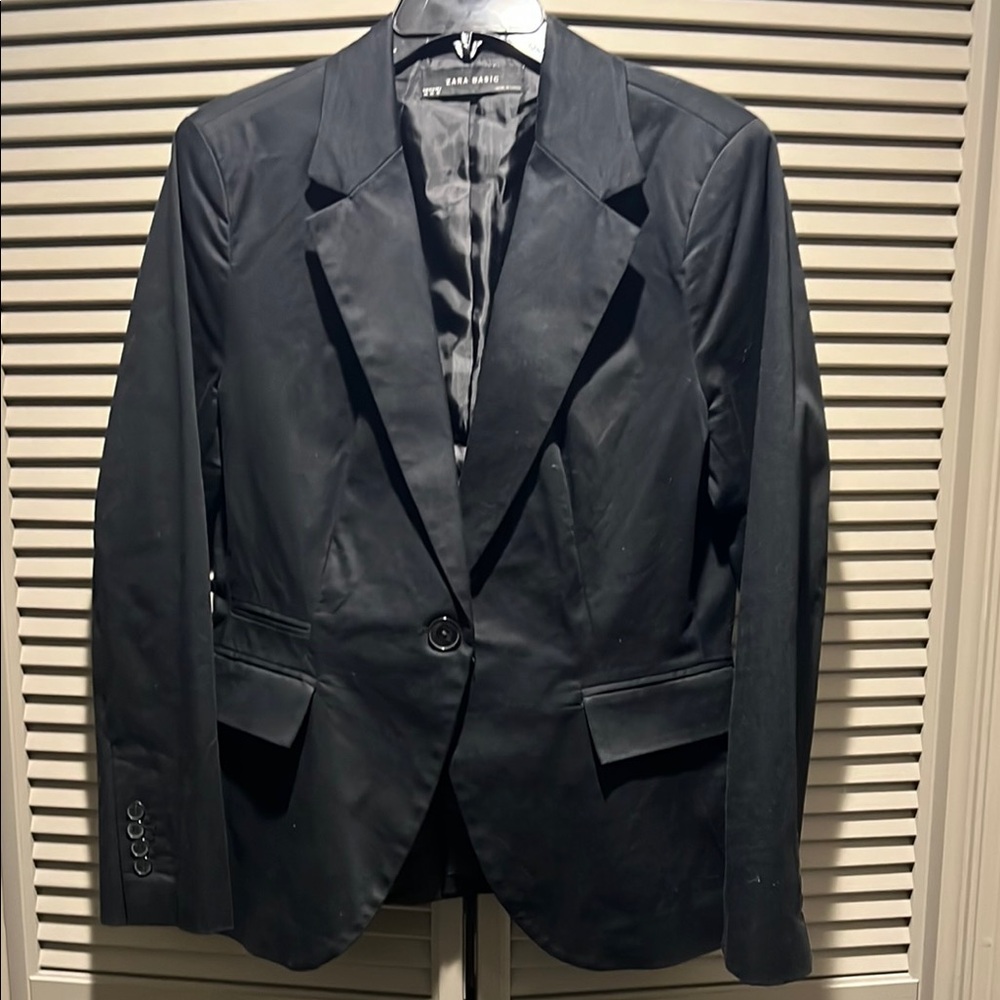 Zara Women's Black Blazer